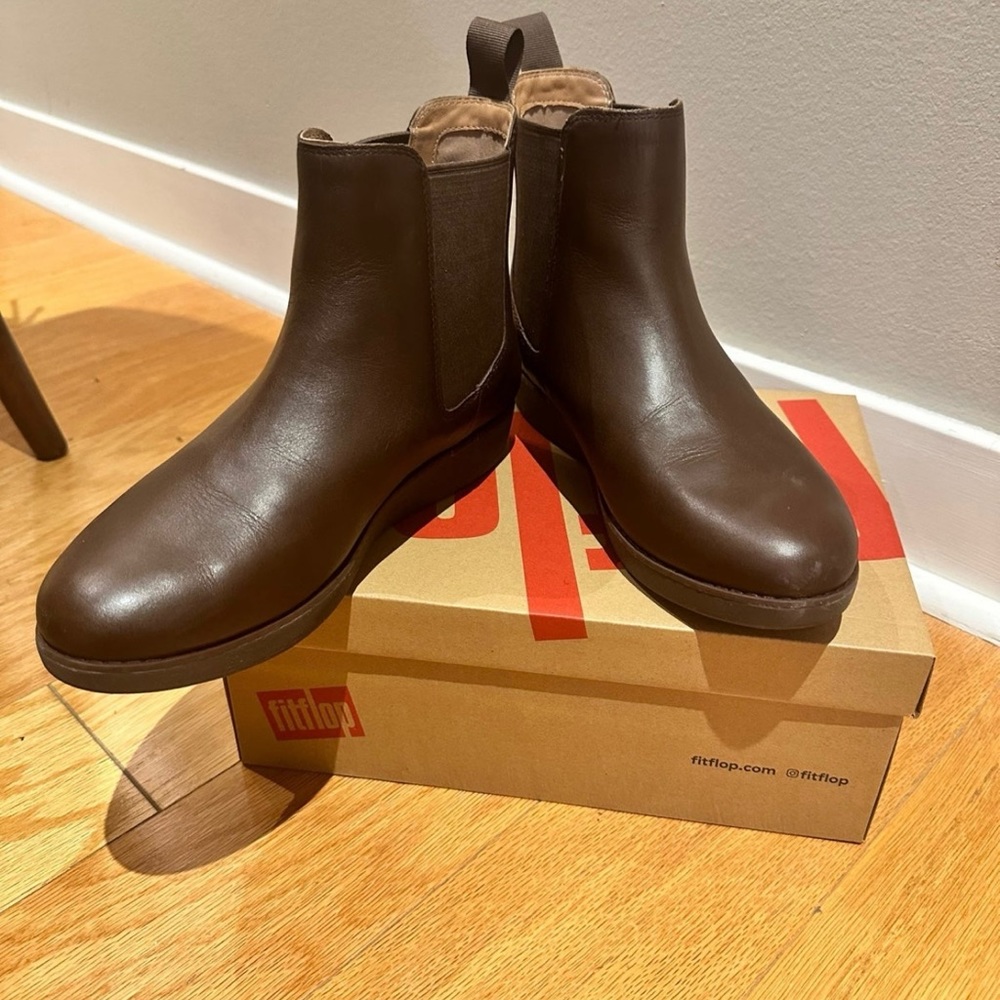 Fitflop Chelsea Leather Boots